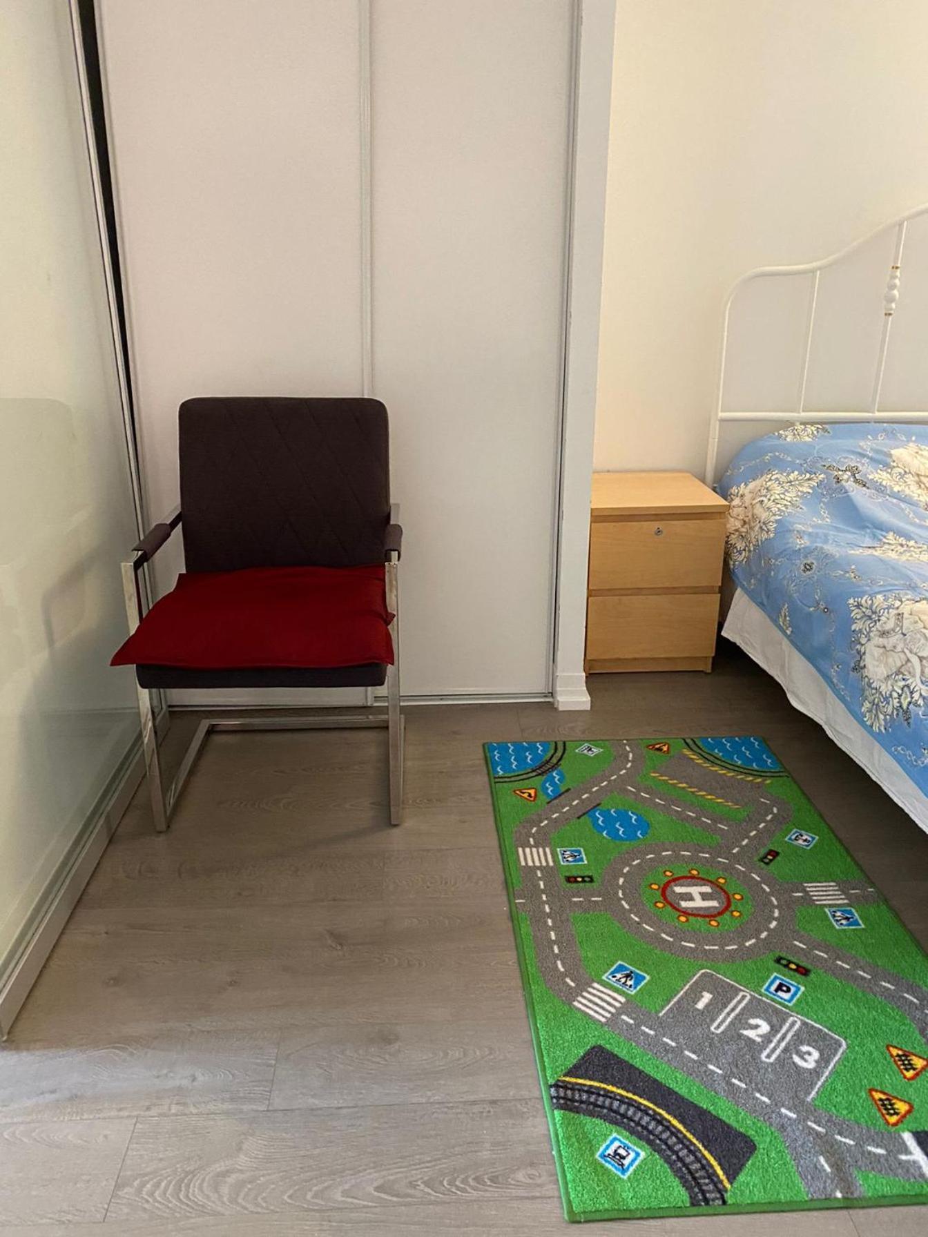 Cozy Holiday Home Τορόντο Εξωτερικό φωτογραφία